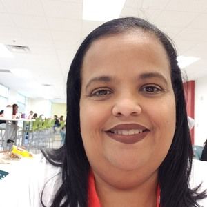 Meet your Posher, Raquel